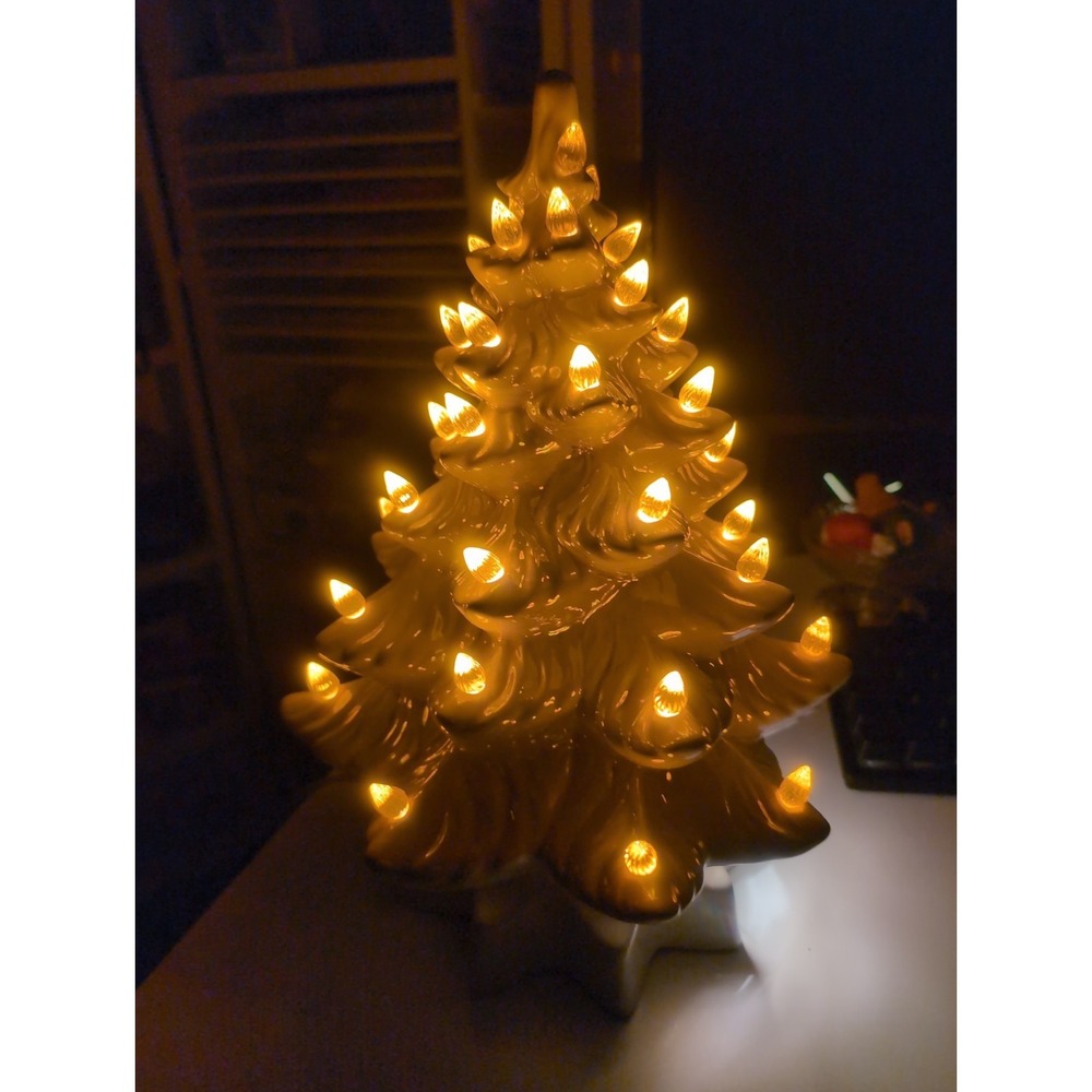 13" Vintage Ceramic Lighted Christmas Tree Lusterware White W/Gold  Bulbs - Picture 2 of 16